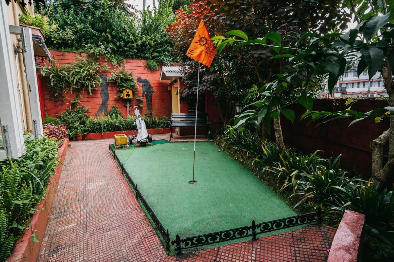 Rock Cliff Home Stay Шиллонг Екстер'єр фото