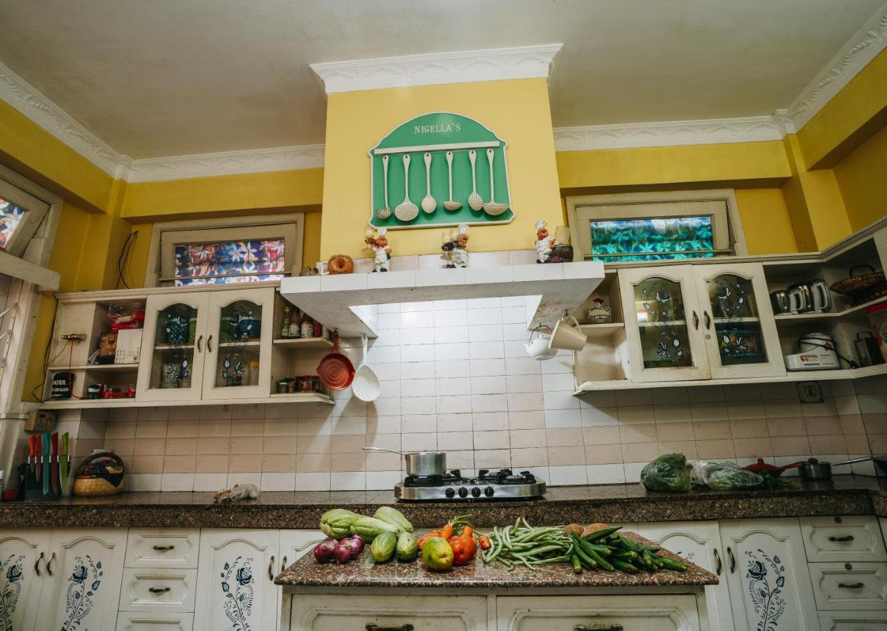 Rock Cliff Home Stay Шиллонг Екстер'єр фото